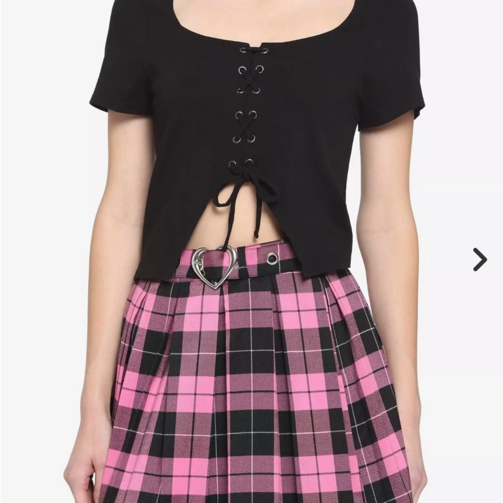 Hot Topic Black Lace-Up Cutout Girls Crop T-Shirt NWT L
